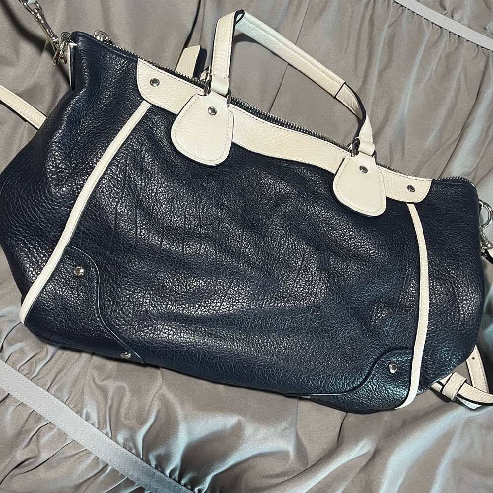 Coach purse - Picture 3 of 5